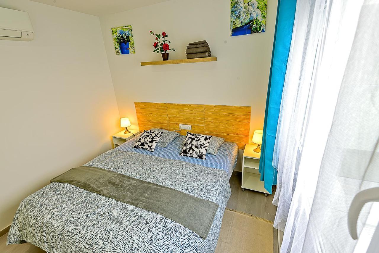 Oceanfront Duplex With A Rooftop Pool And Terrace El Puerto de Santa María Extérieur photo